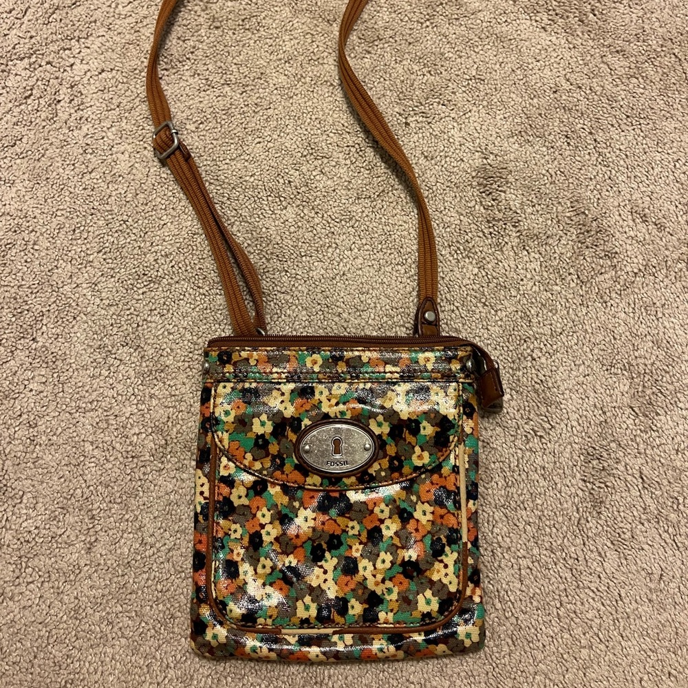 Fossil satchel